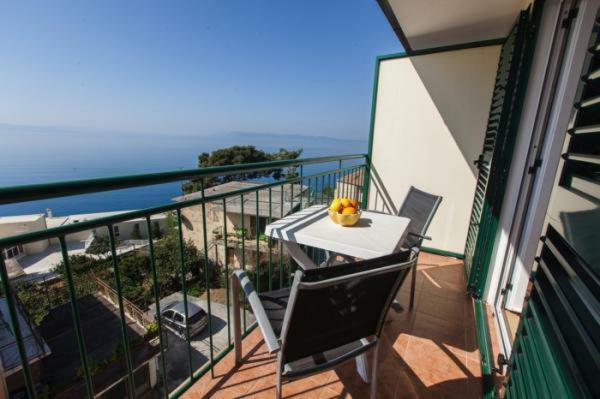 Apartmani Niko Podgora Kültér fotó